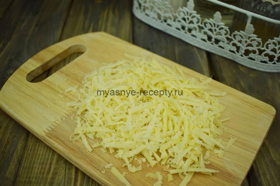 Приготовление куриных котлет с белым хлебом и сыром, шаг 5
